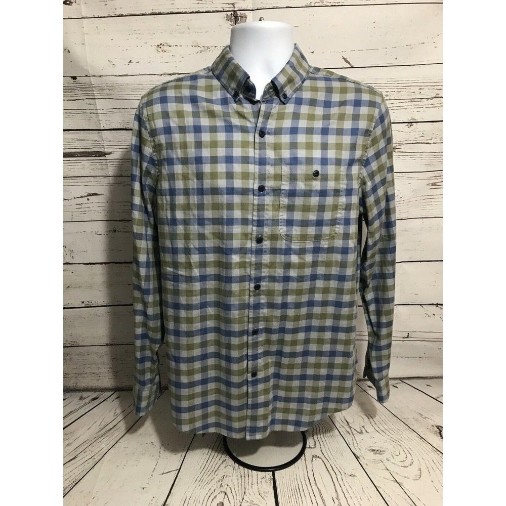 Vineyard Vines Men's slim Button Down Size Medium